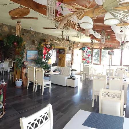 Проживание в семье Bar Restaurant Stone Dream Udenisht