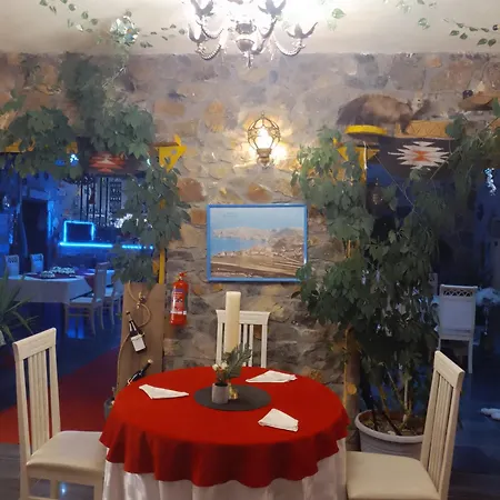 Bar Restaurant Stone Dream Udenisht