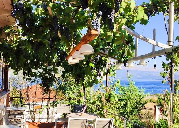 Bar Restaurant Stone Dream * Udenisht